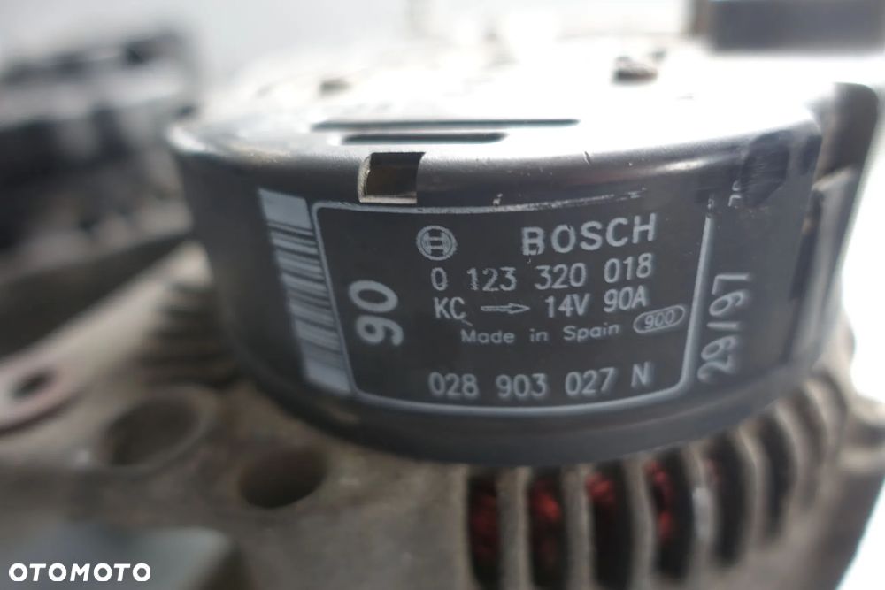 ALTERNATOR VW T4 2,4 LT 2.5 TDI 90A - 12