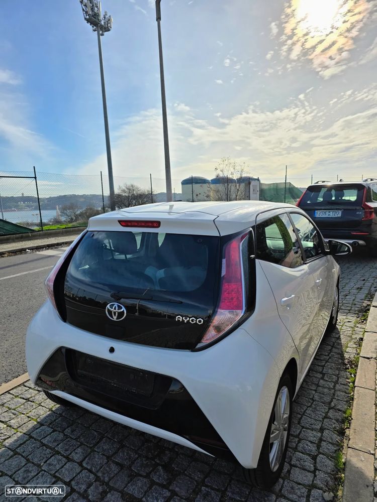 Toyota Aygo 1.0 X-Play Plus+X-Touch +TSS MM - 13