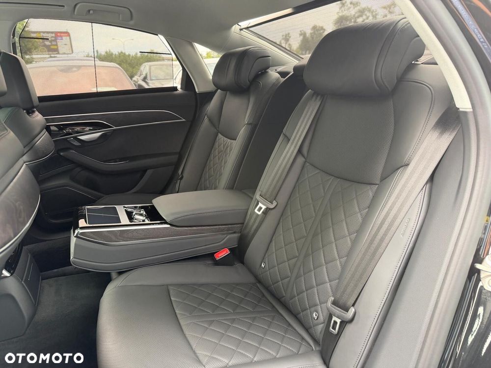 Audi A8 - 24