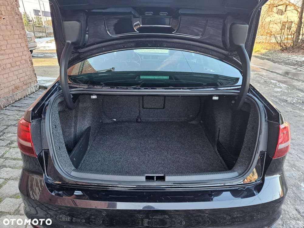 Volkswagen Jetta 1.4 TSI BMT Highline - 18