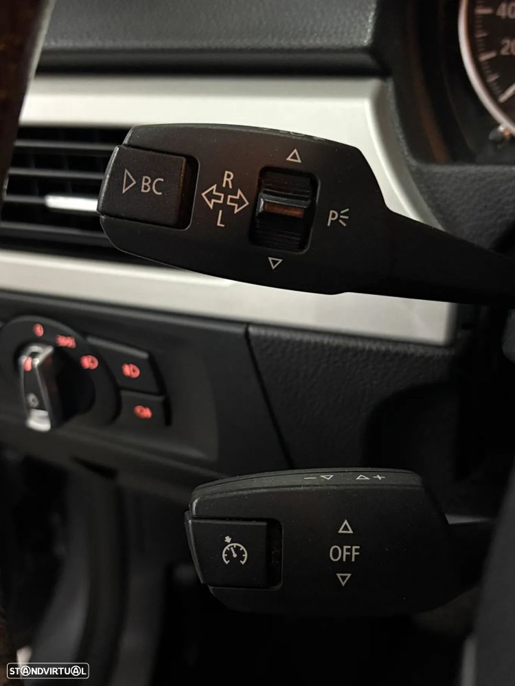 BMW 320 d Efficient Dynamics Edition Sport Line - 24