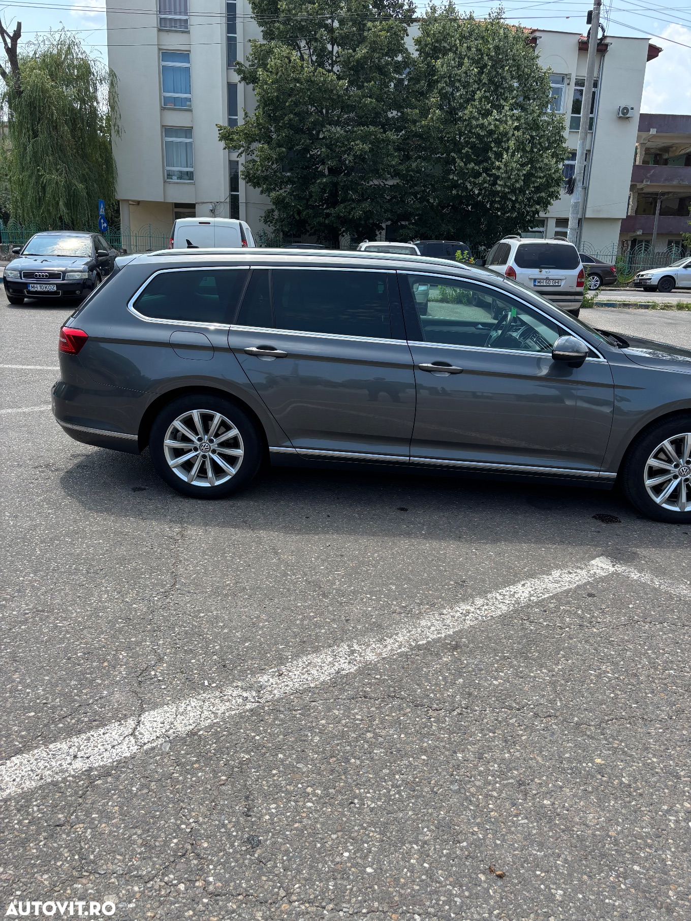 Volkswagen Passat Variant 2.0 TDI DSG (BlueMotion Technology) Highline - 3