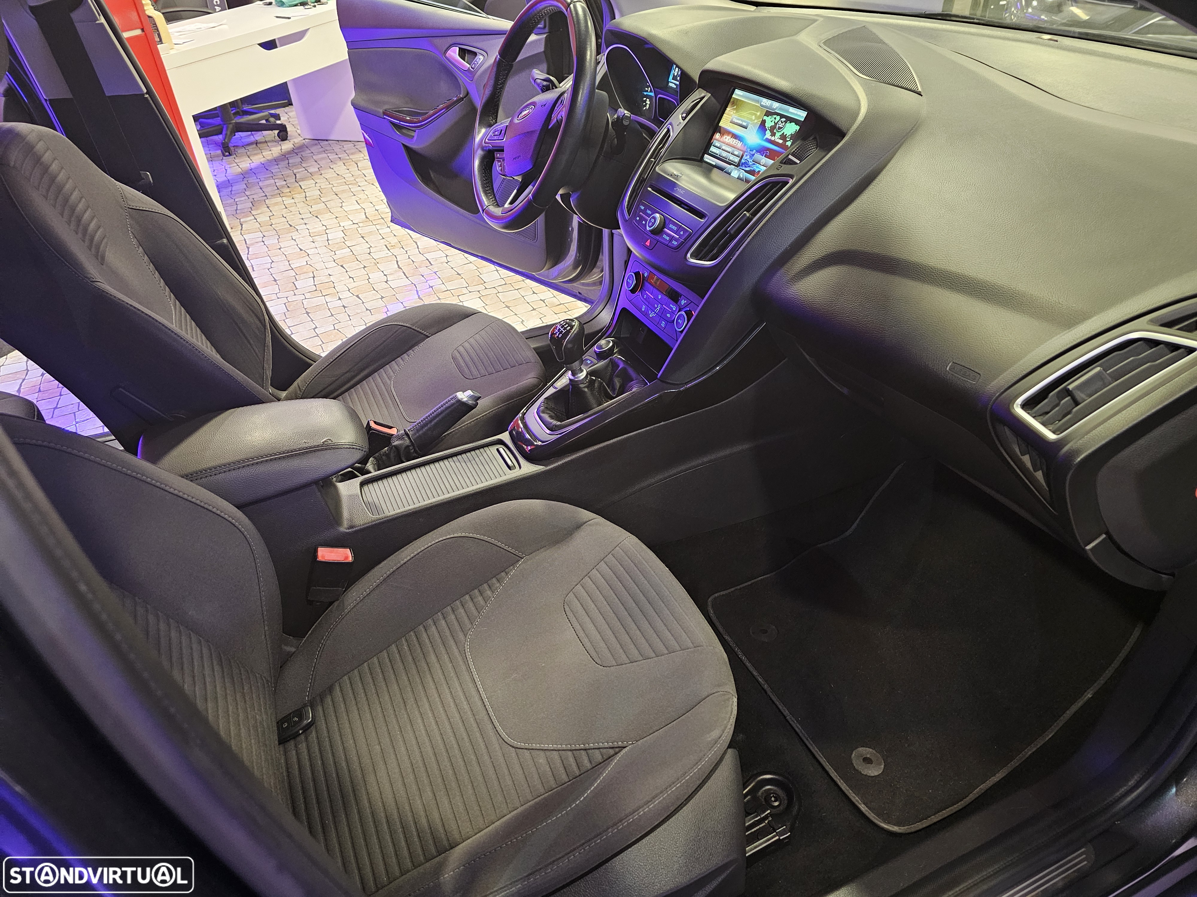 Ford Focus SW 1.5 TDCi Titanium - 14
