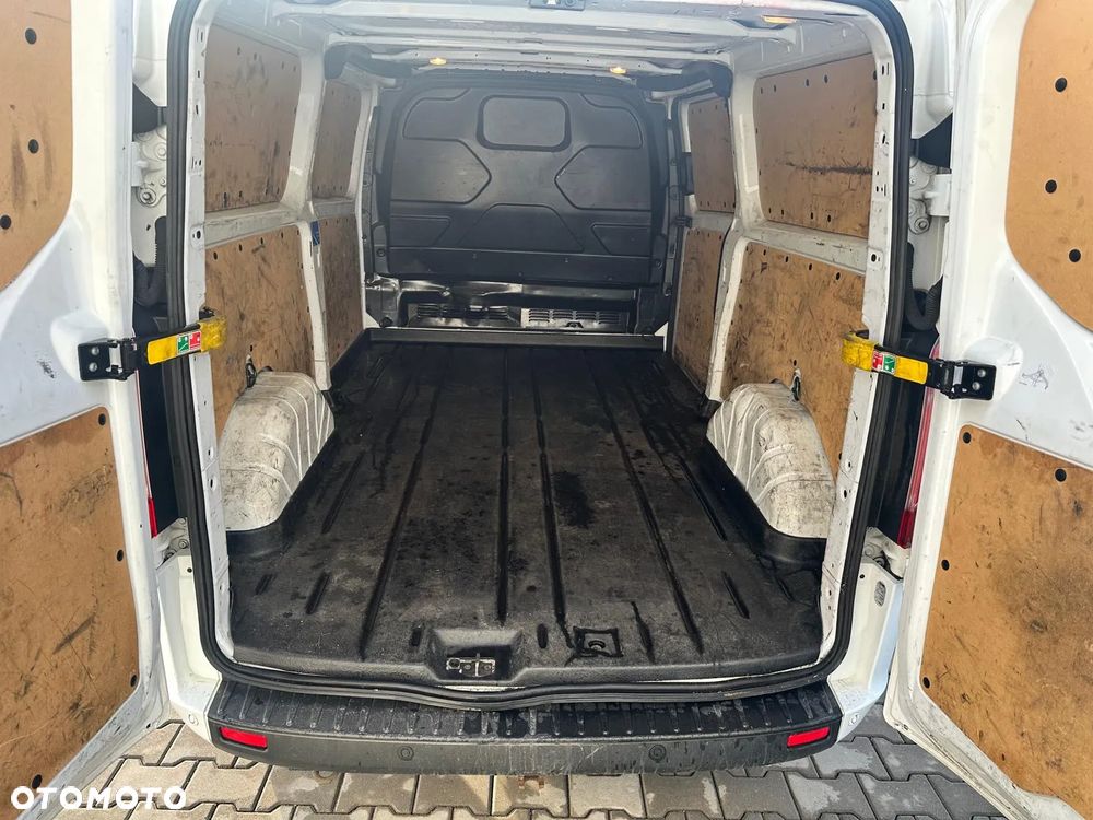 Ford TRANSIT CUSTOM - 8