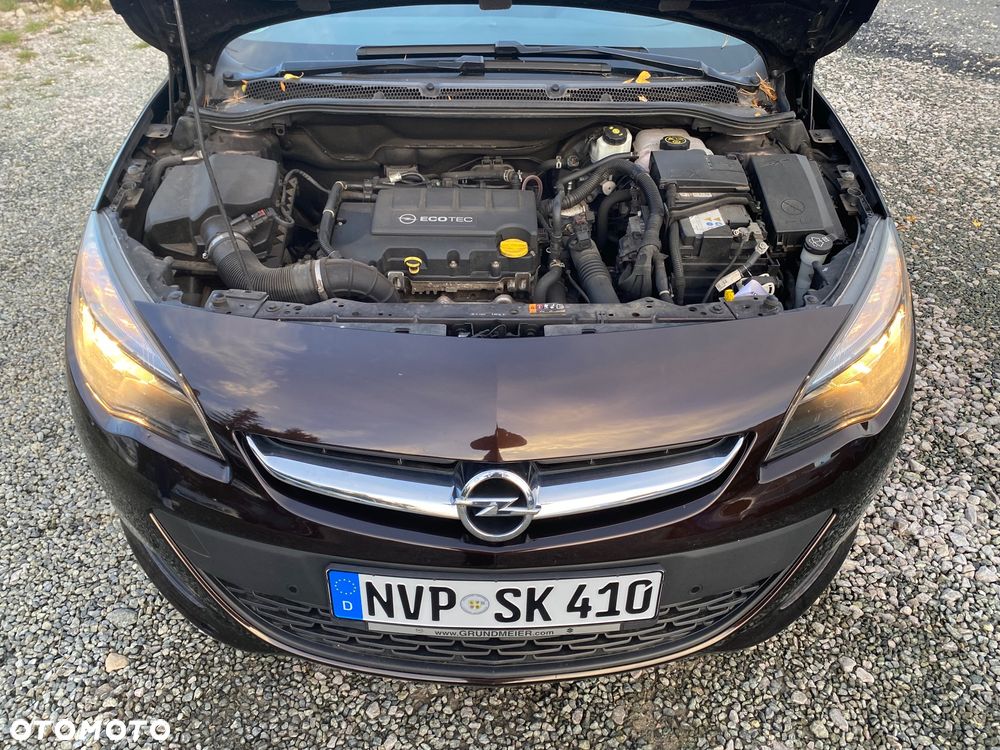 Opel Astra 1.4 Turbo Design Edition - 19