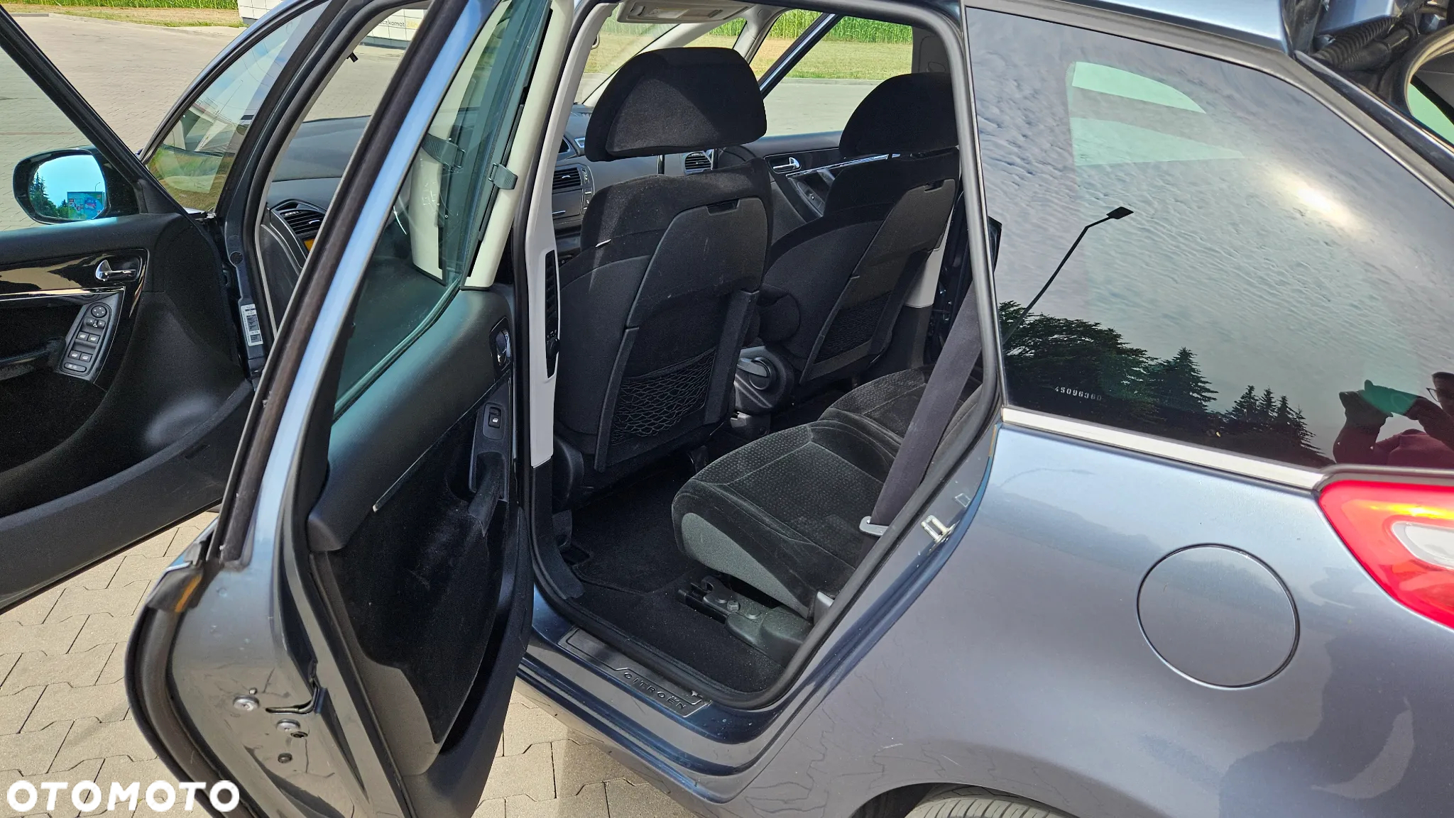 Citroën C4 Picasso 2.0 HDi FAP EGS6 Exclusive - 23