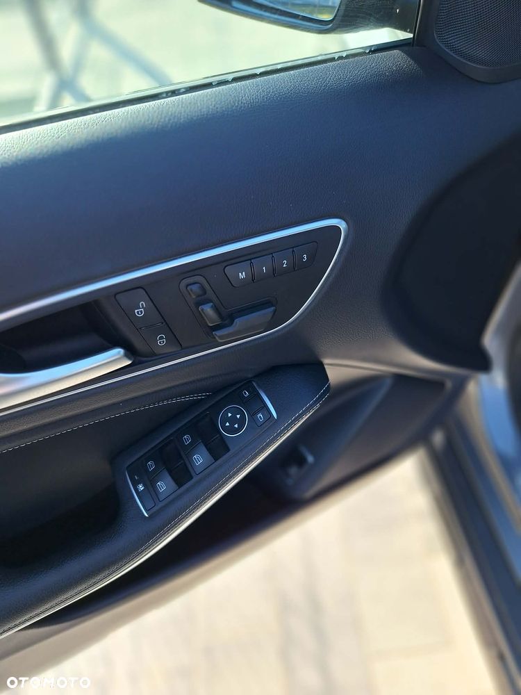 Mercedes-Benz GLA 250 7G-DCT AMG Line - 9