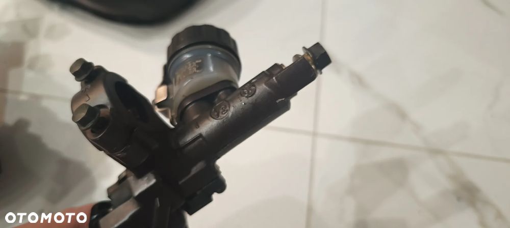 HONDA CBR 1000RR SC57B Zbiornik Bak Pompka Paliwa Pompka Sprzęgła Licznik - 15