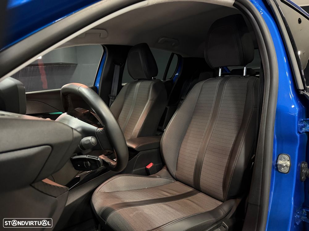 Peugeot e-208 Allure - 3