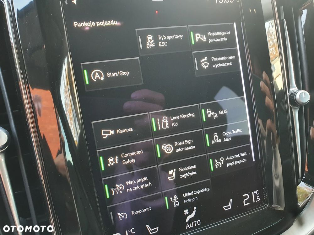 Volvo XC 60 B4 B Geartronic Momentum Pro - 17