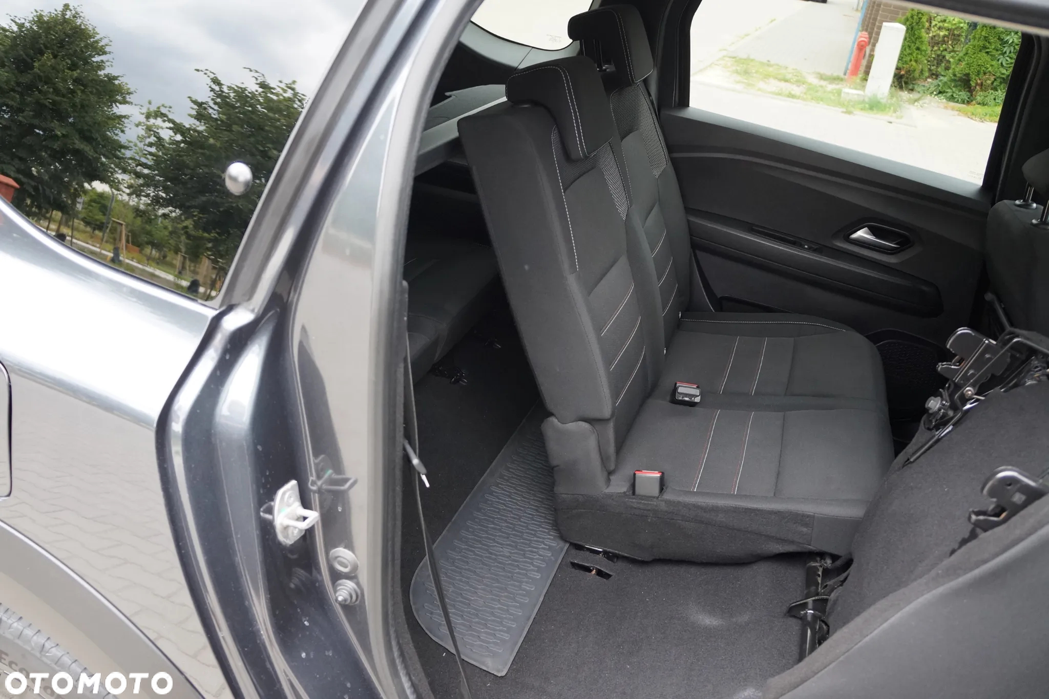 Dacia Jogger 1.0 TCe Extreme+ 7os - 36
