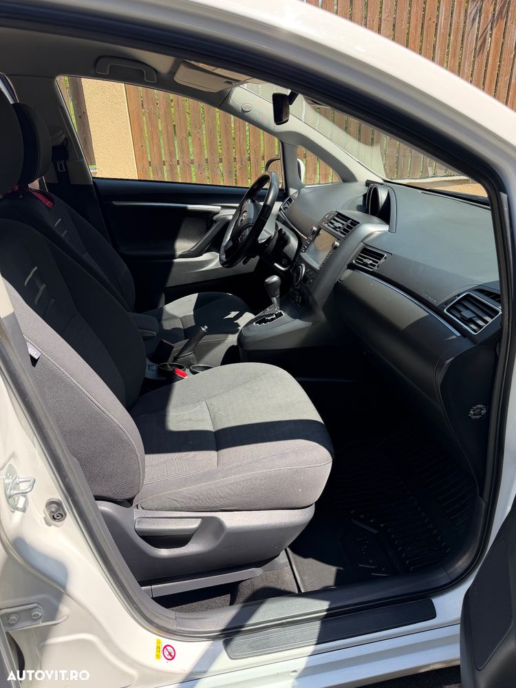 Toyota Verso 1.8 Valvematic Multidrive S Sol - 12