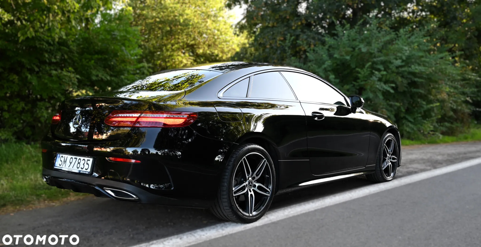 Mercedes-Benz Klasa E 220 d Coupe 4-Matic 9G-TRONIC - 26