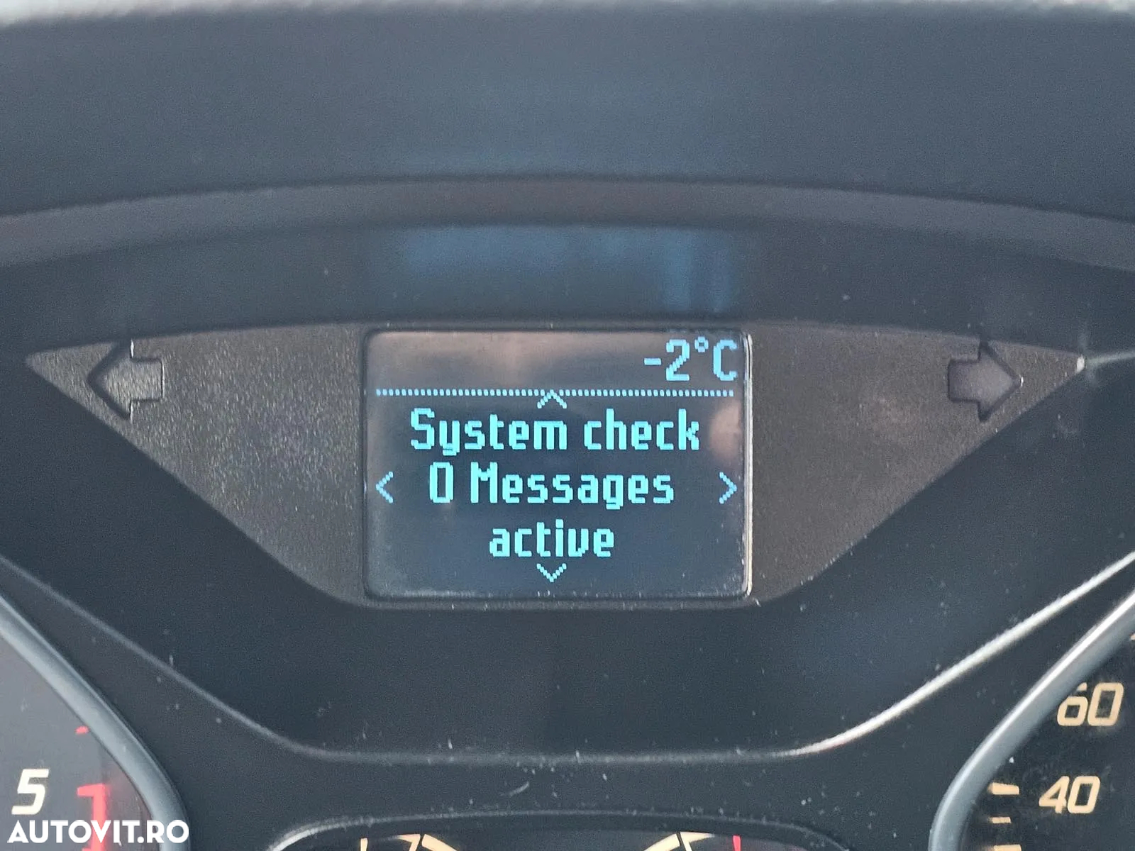 Ford Grand C-Max 1.6 TDCi Titanium - 23