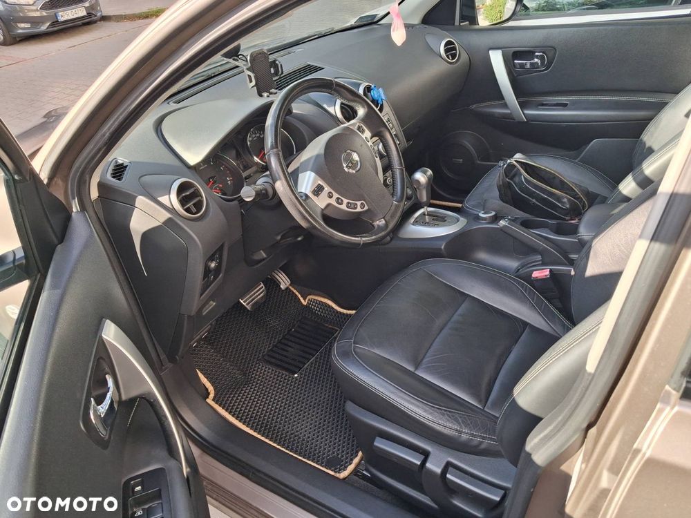 Nissan Qashqai+2 - 7