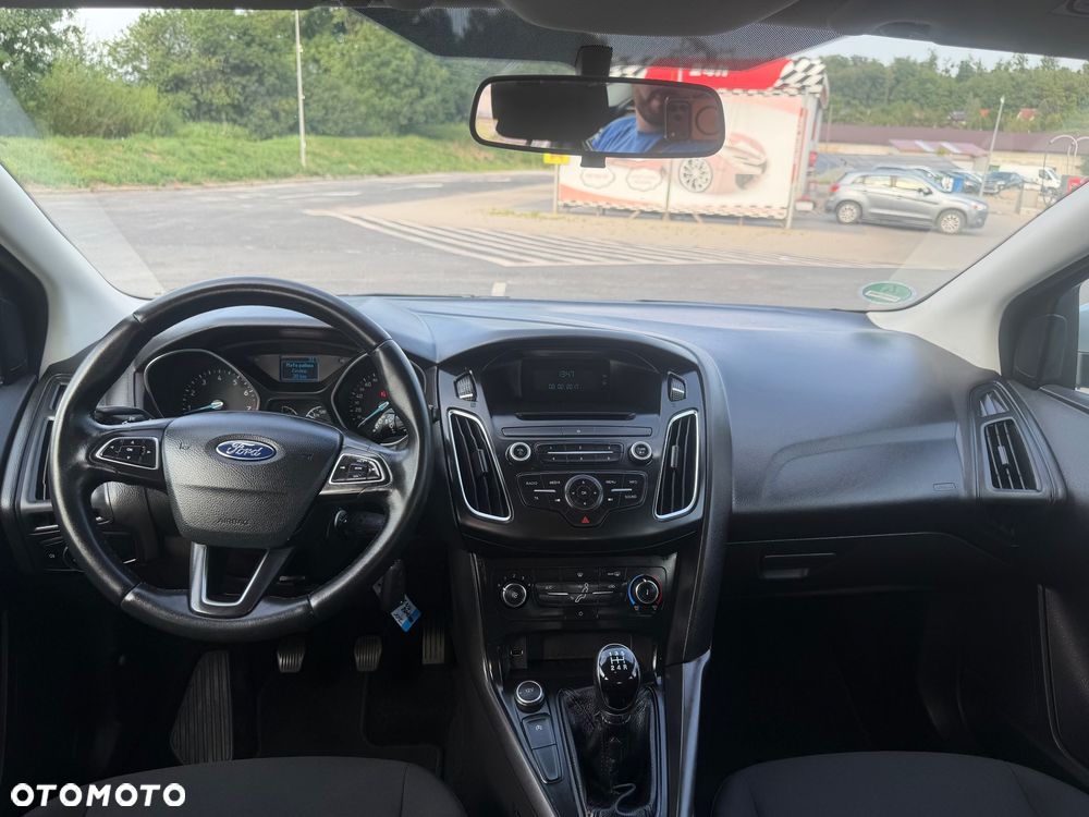 Ford Focus 1.0 EcoBoost 99g Trend - 12