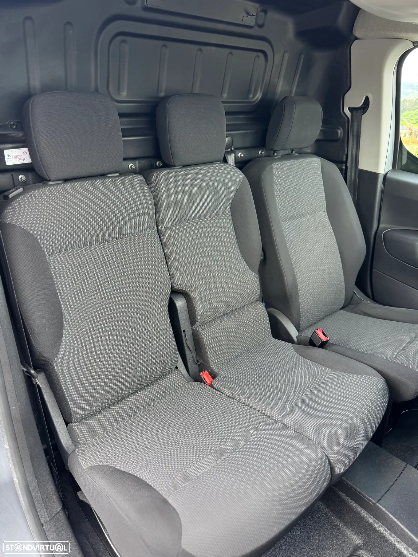Peugeot Partner 1.5HDi Caixa Automática - 23