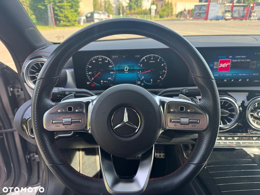 Mercedes-Benz CLA 180 AMG Line 7G-DCT - 12