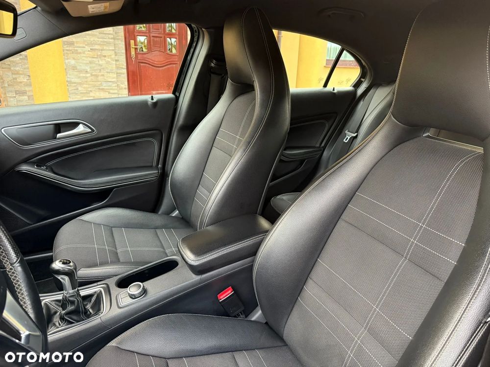 Mercedes-Benz Klasa A 180 d Activity Edition - 15