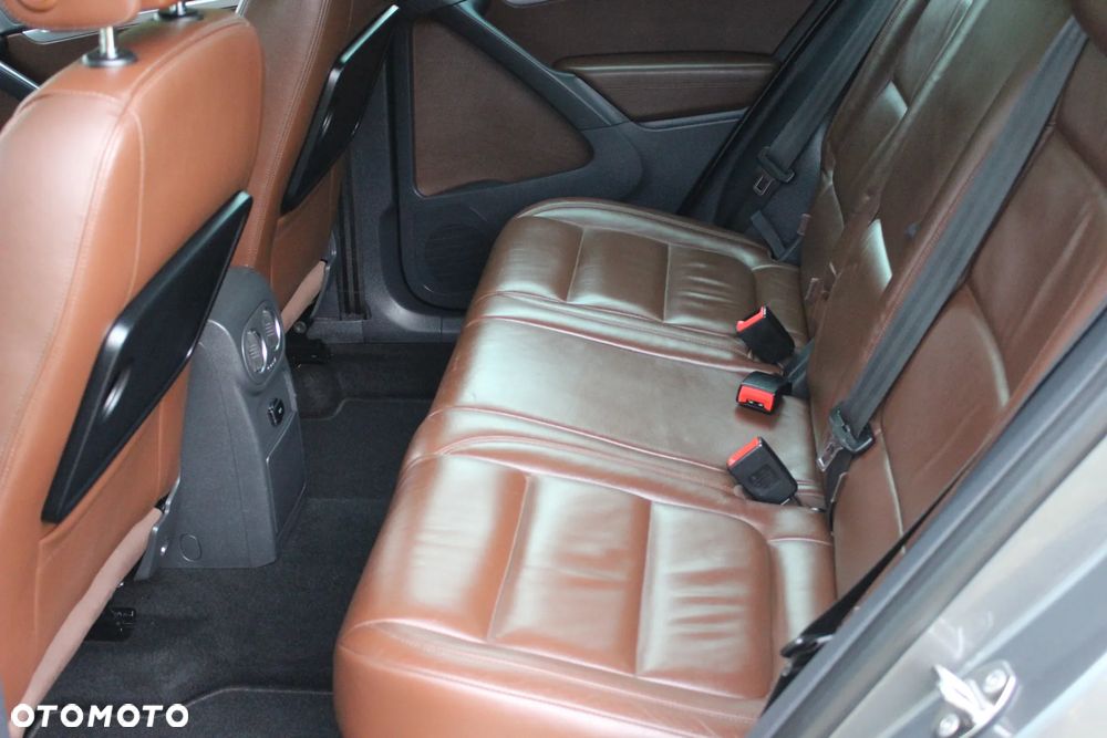 Volkswagen Tiguan 2.0 TDI DPF 4Motion Track & Style - 23