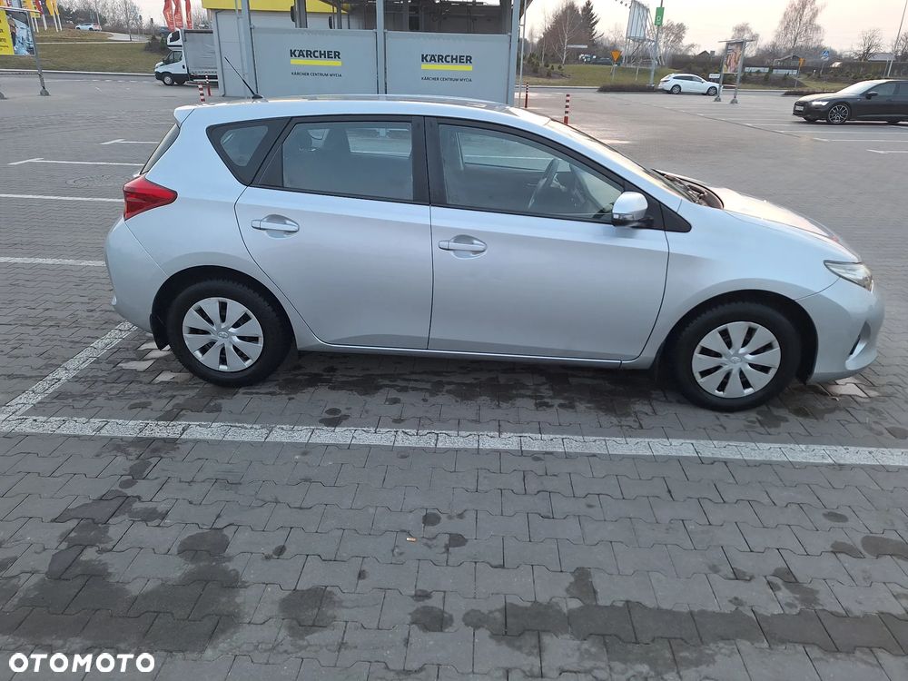 Toyota Auris 1.6 Dynamic - 8