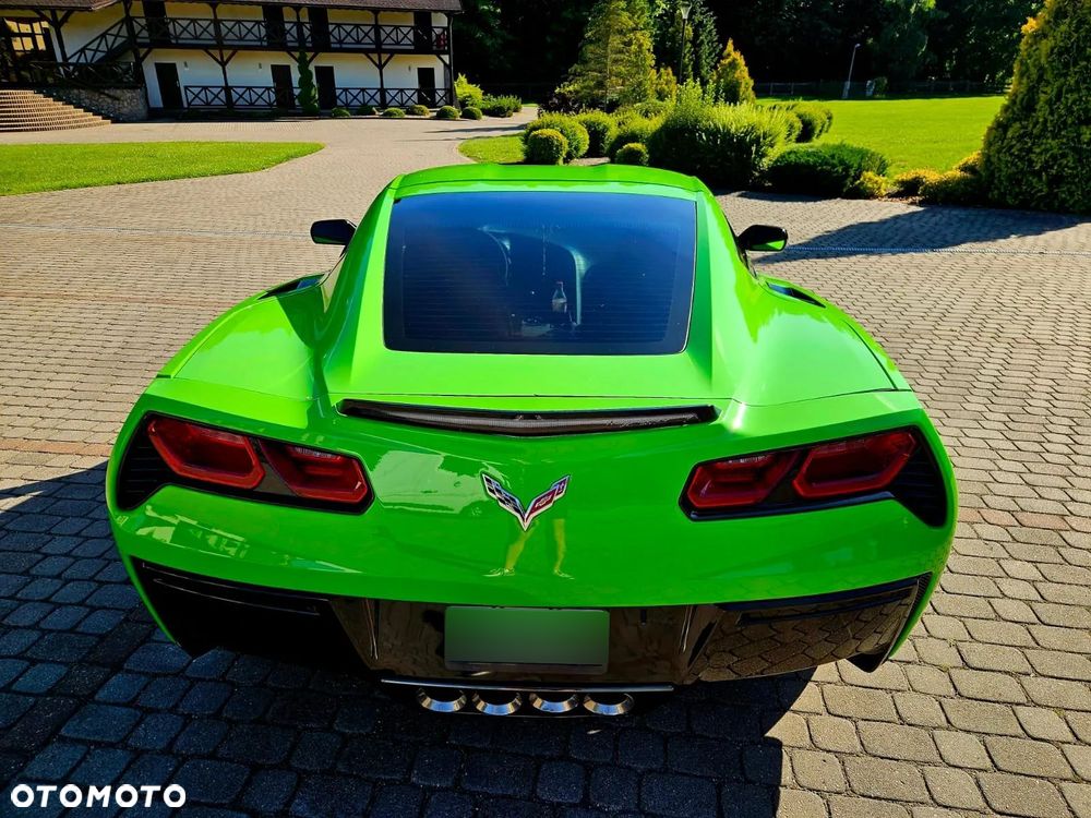Chevrolet Corvette - 9