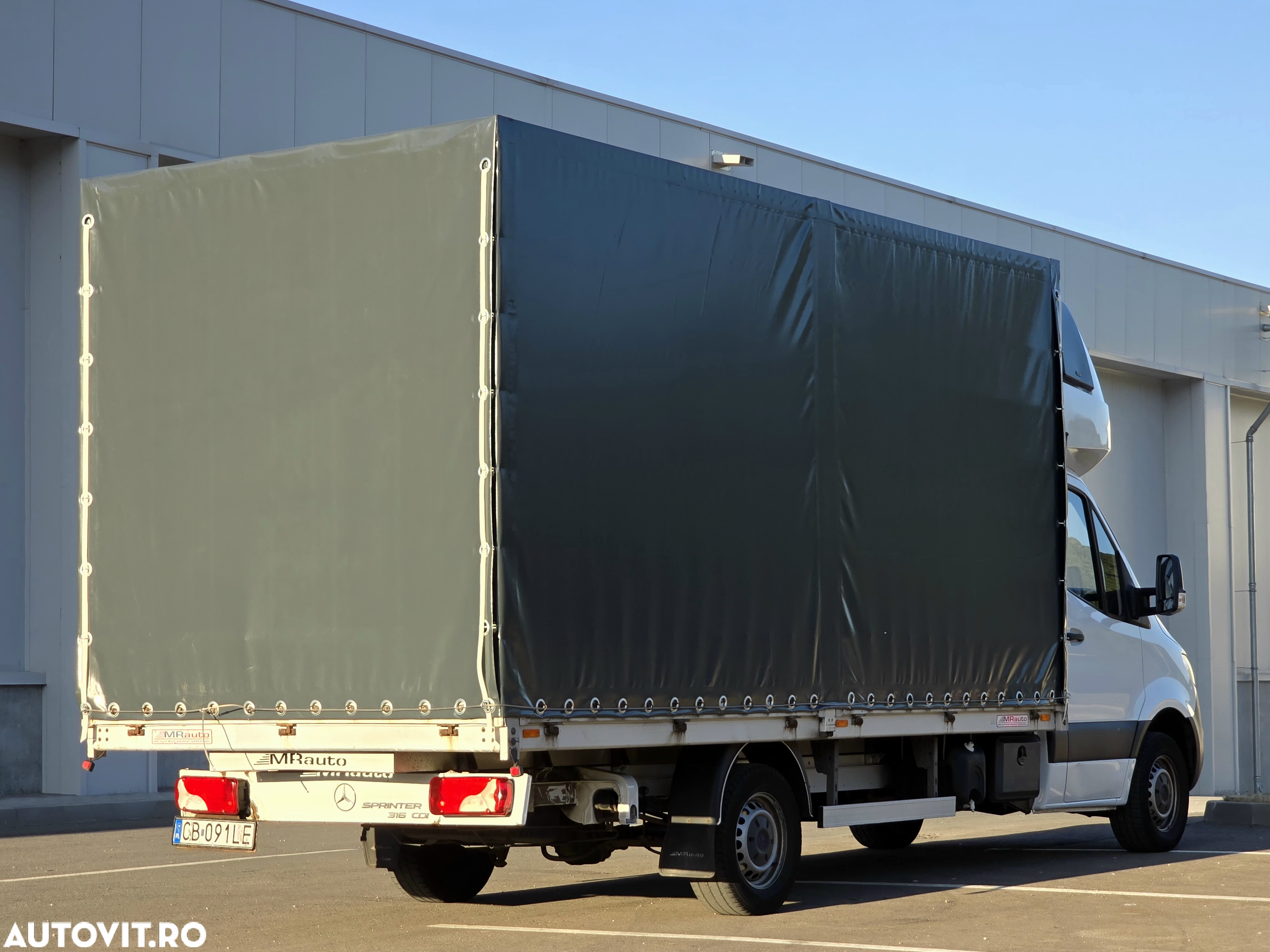 Mercedes-Benz Sprinter - 18