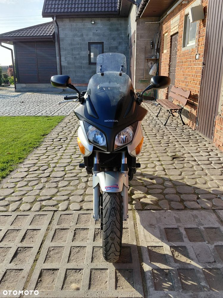 Honda CBF - 17