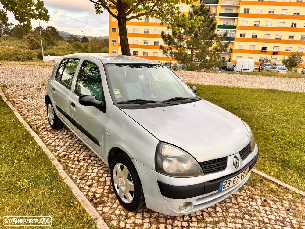 Renault Clio 1.2 16V Privilège - 5