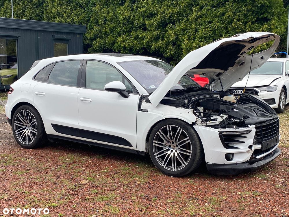 Porsche Macan S - 10