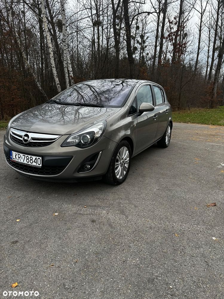 Opel Corsa 1.2 16V Essentia - 2
