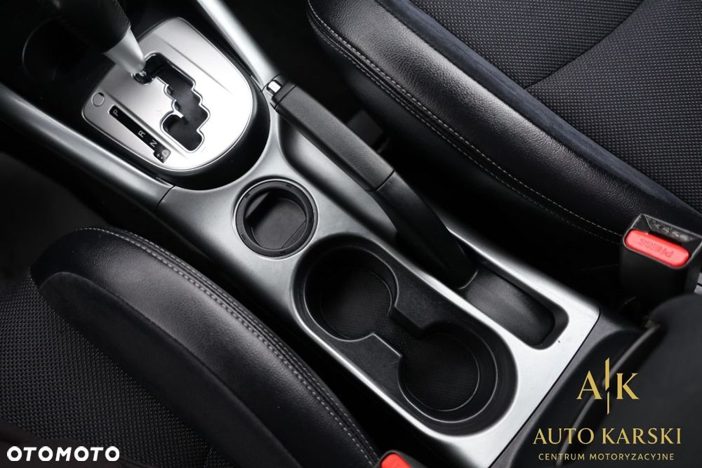 Mitsubishi Outlander - 22