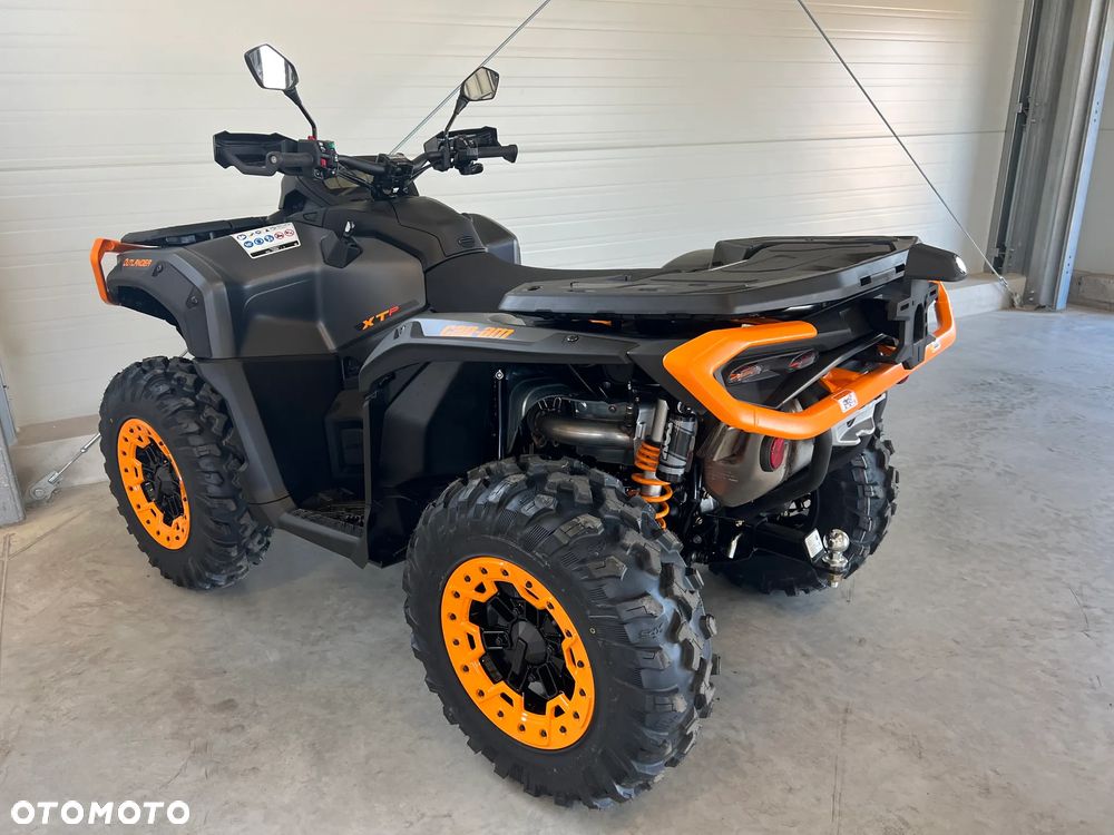 Can-Am Outlander - 2