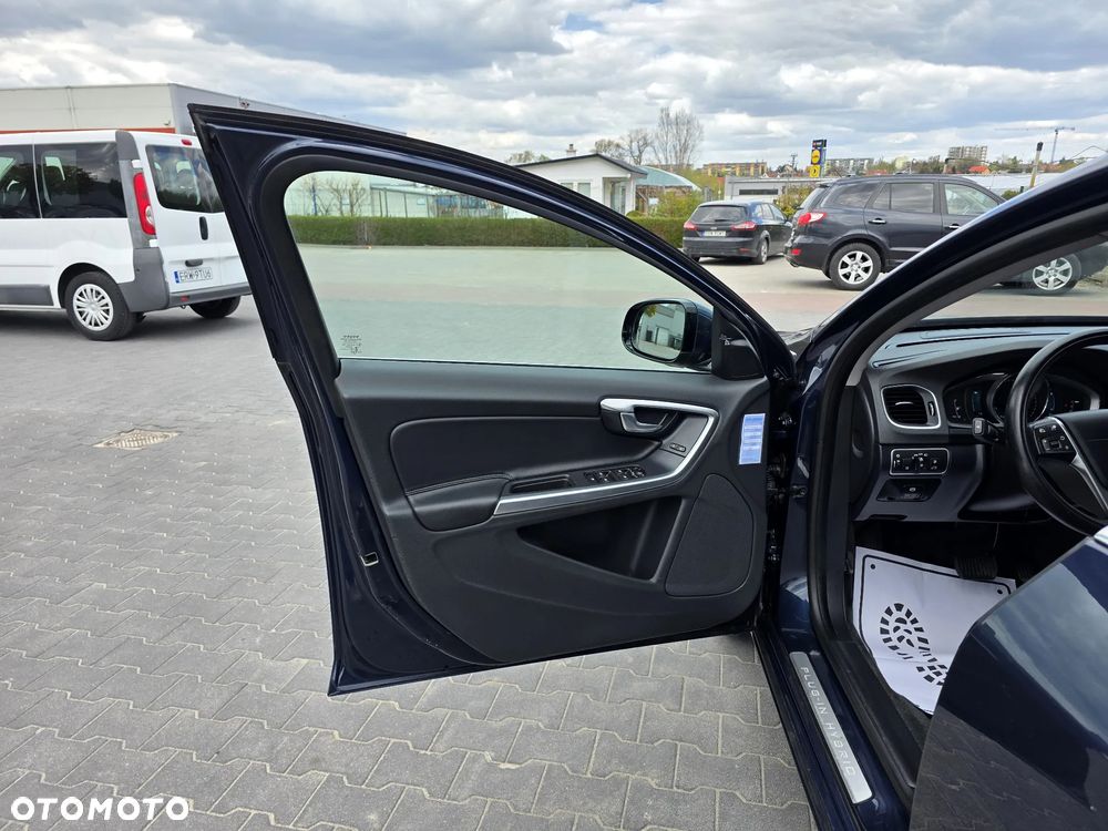 Volvo V60 D6 Twin Engine Geartronic Summum - 10