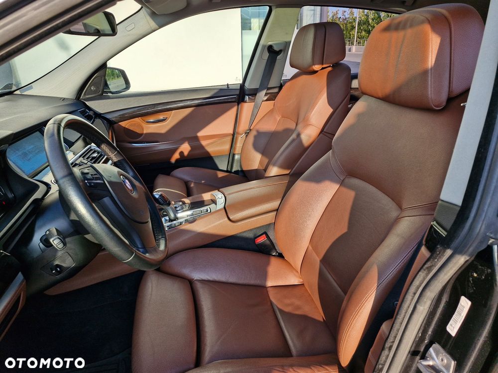 BMW 5GT - 16