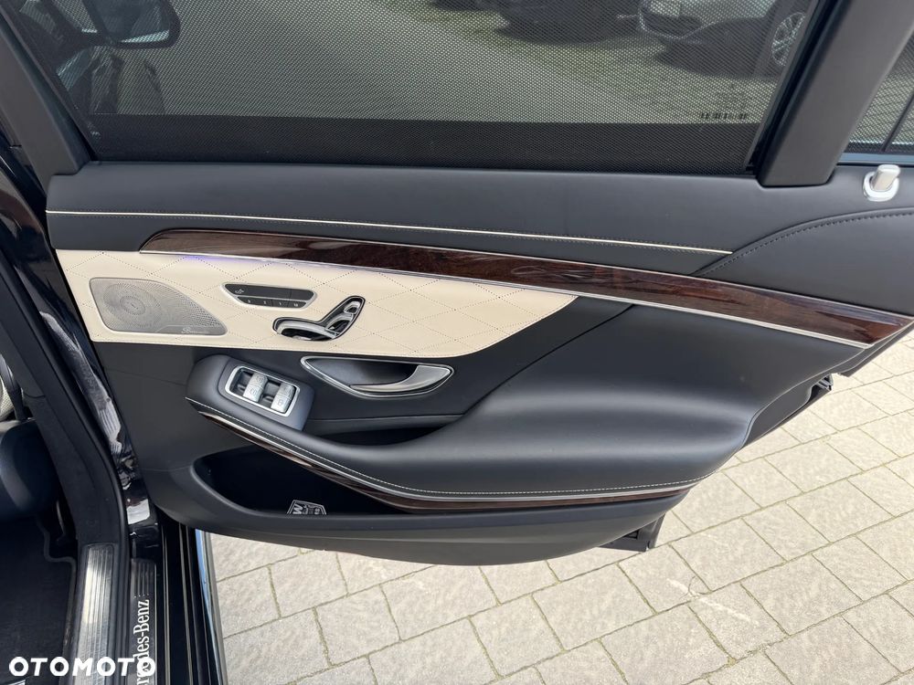 Mercedes-Benz Klasa S 400 d 4-Matic 9G-TRONIC - 38