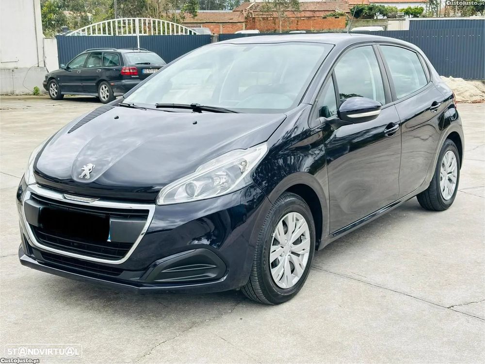 Peugeot 208 - 18