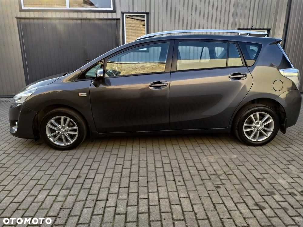 Toyota Verso 1.8 Premium 7os MS - 4