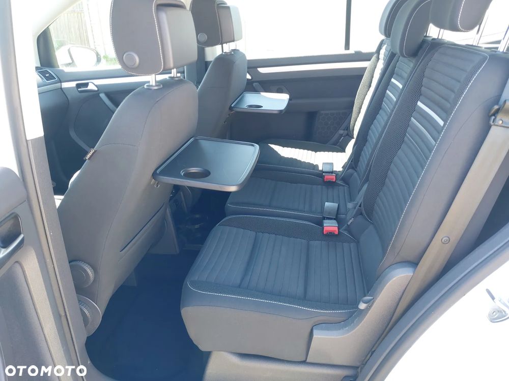 Volkswagen Touran 1.6 TDI DPF DSG Cup - 23