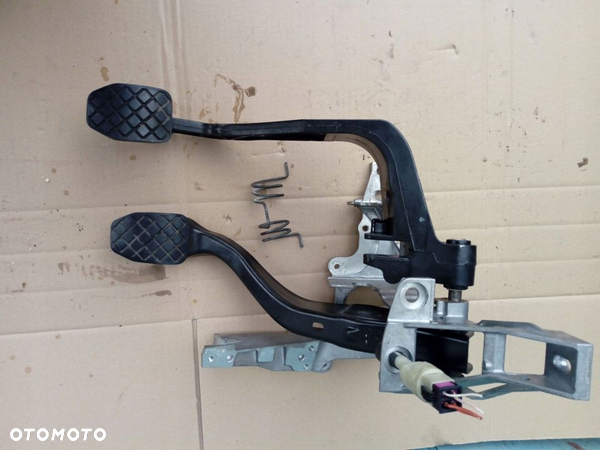 Audi A6 C5 pedal sprzegla hamulca