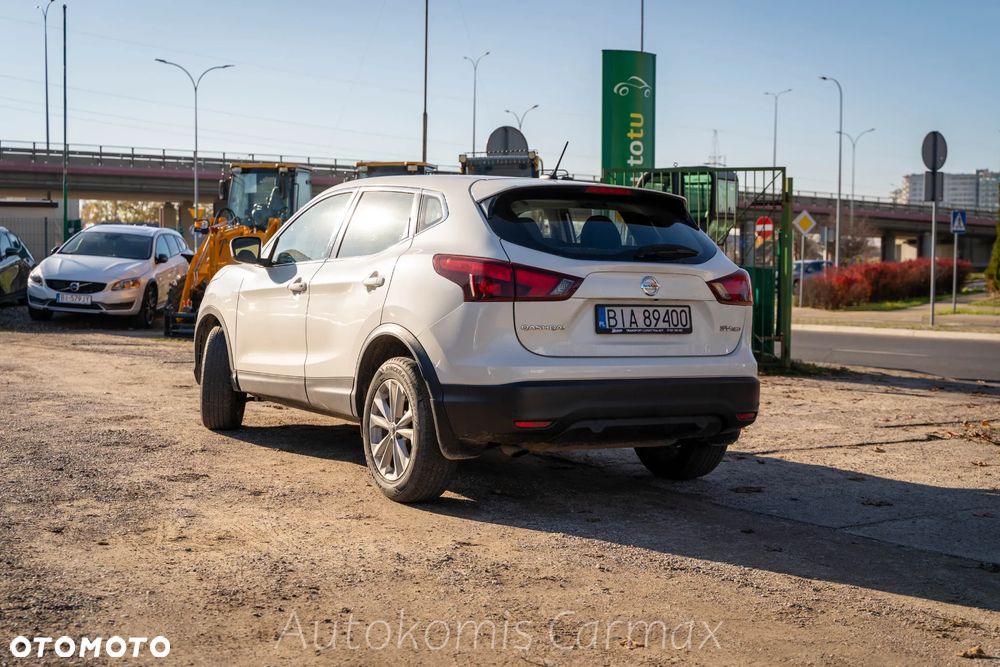 Nissan Qashqai - 11