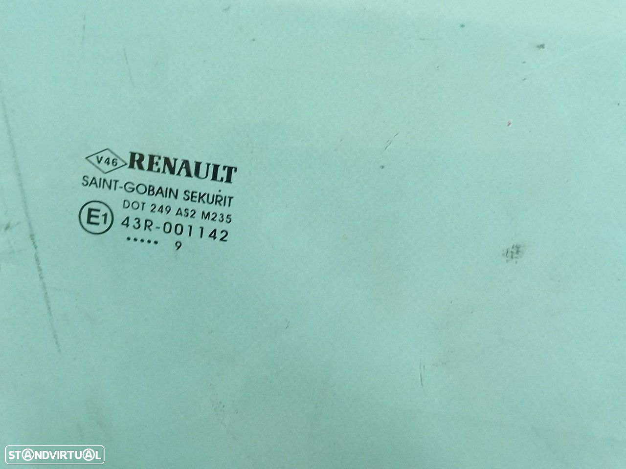 Vidro porta frente direita RENAULT Megane III (BZ0_) - 2
