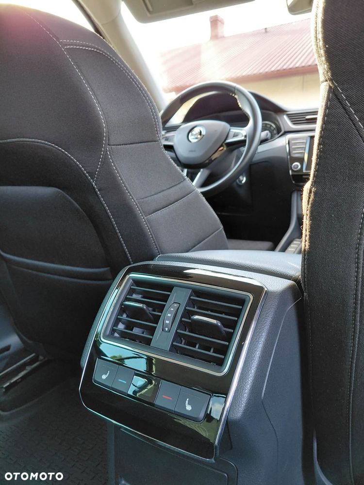 Skoda Superb 1.6 TDI GreenLine - 9