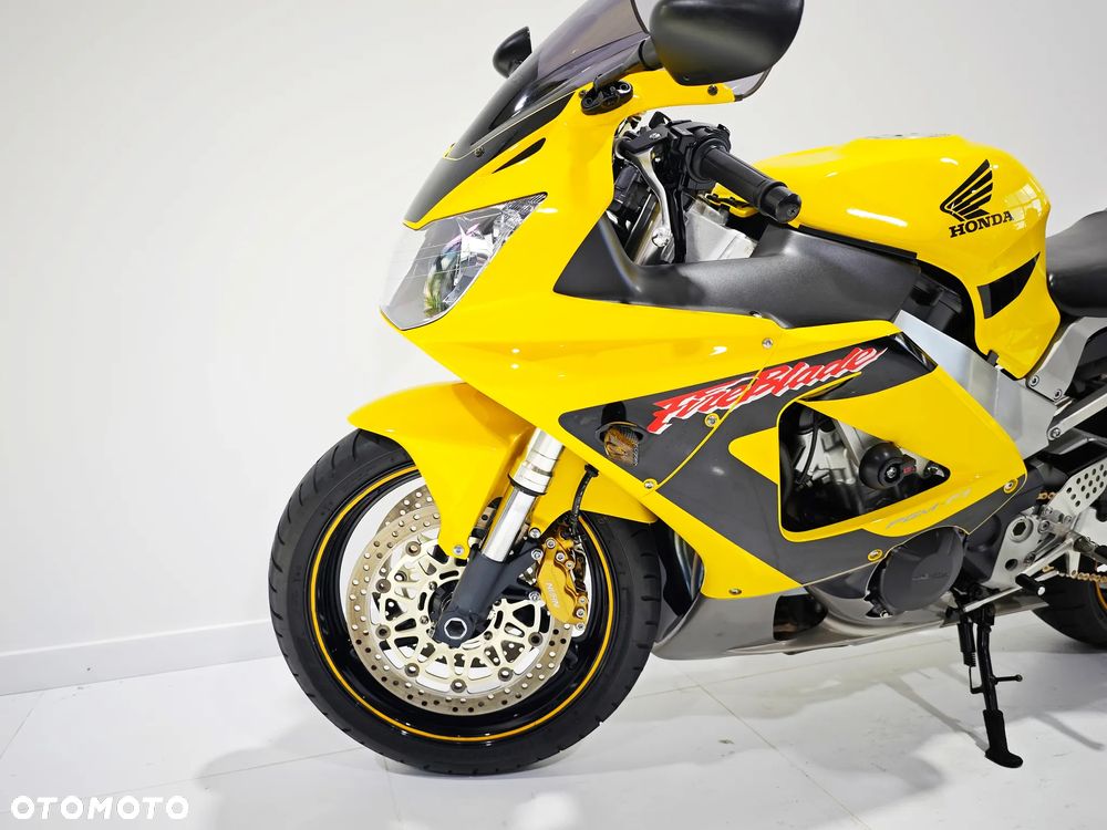 Honda CBR - 18
