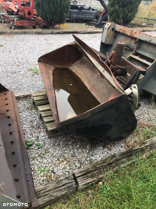 Łyżka wychylana do wózka widłowego - 2