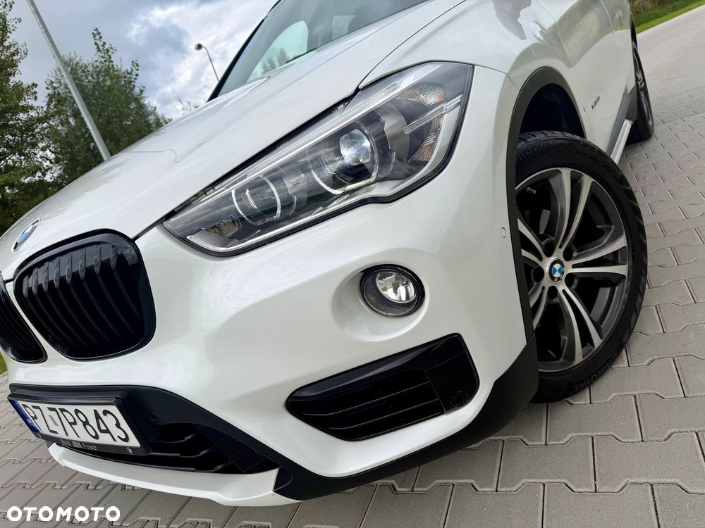 BMW X1 xDrive18d Sport - 11