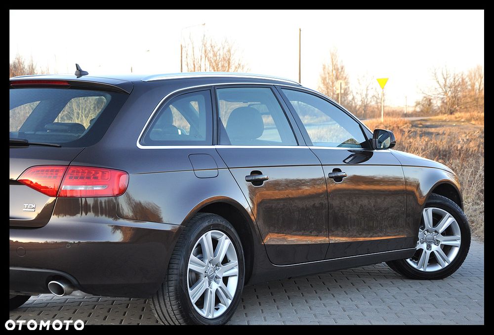 Audi A4 Avant 3.0 TDI DPF quattro S line Sportpaket (plus) - 12