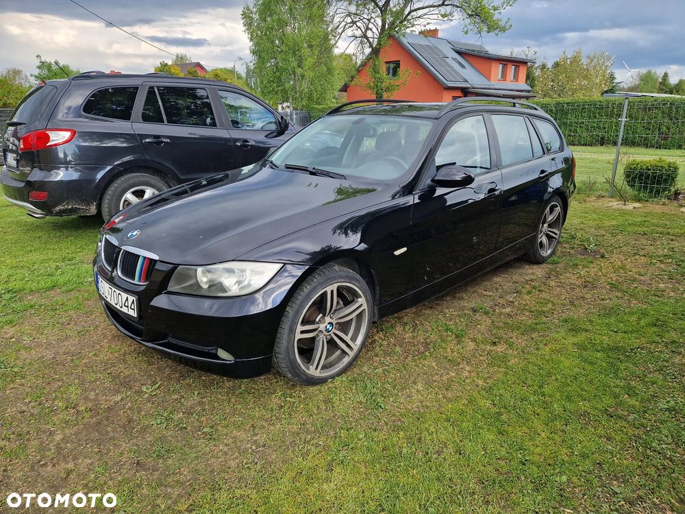 BMW Seria 3 318i - 1