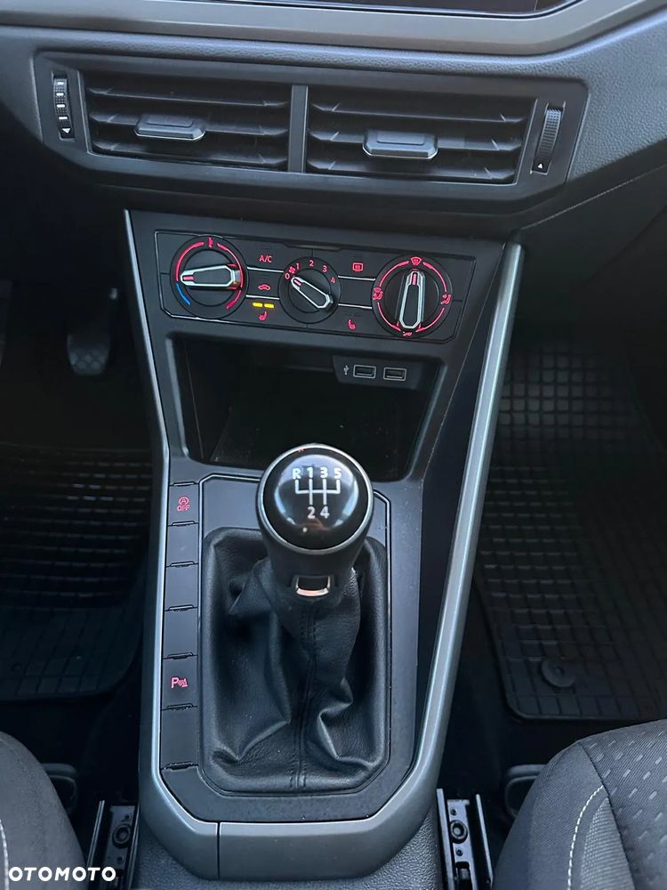 Volkswagen Polo 1.0 TSI Comfortline - 14