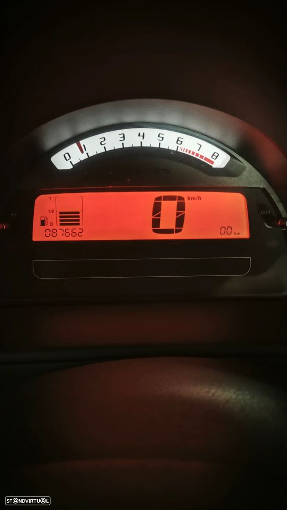 Citroën C2 1.1 RFM - 12